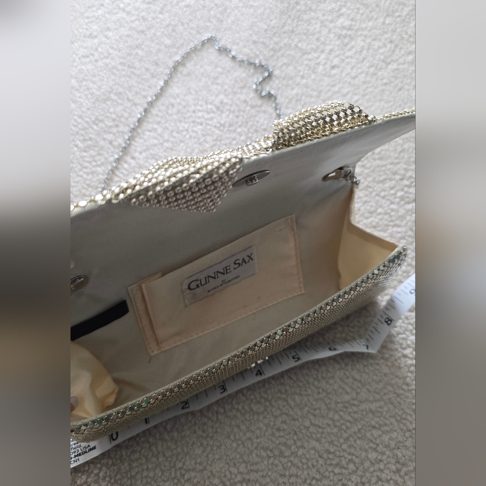 Elegant Gold Clutch Bag - Picture 5 of 5